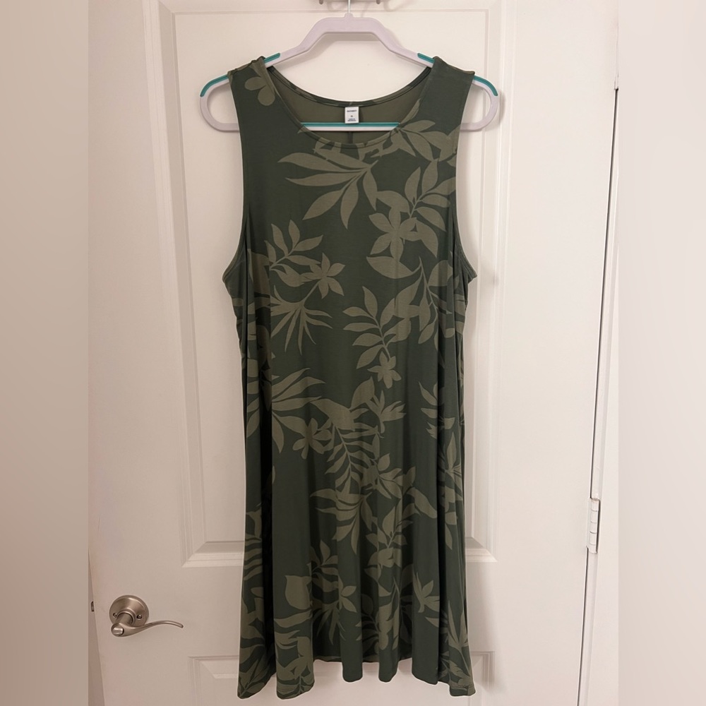 COPY - Old Navy Jersey Swing Dress with Leafy/Floral print